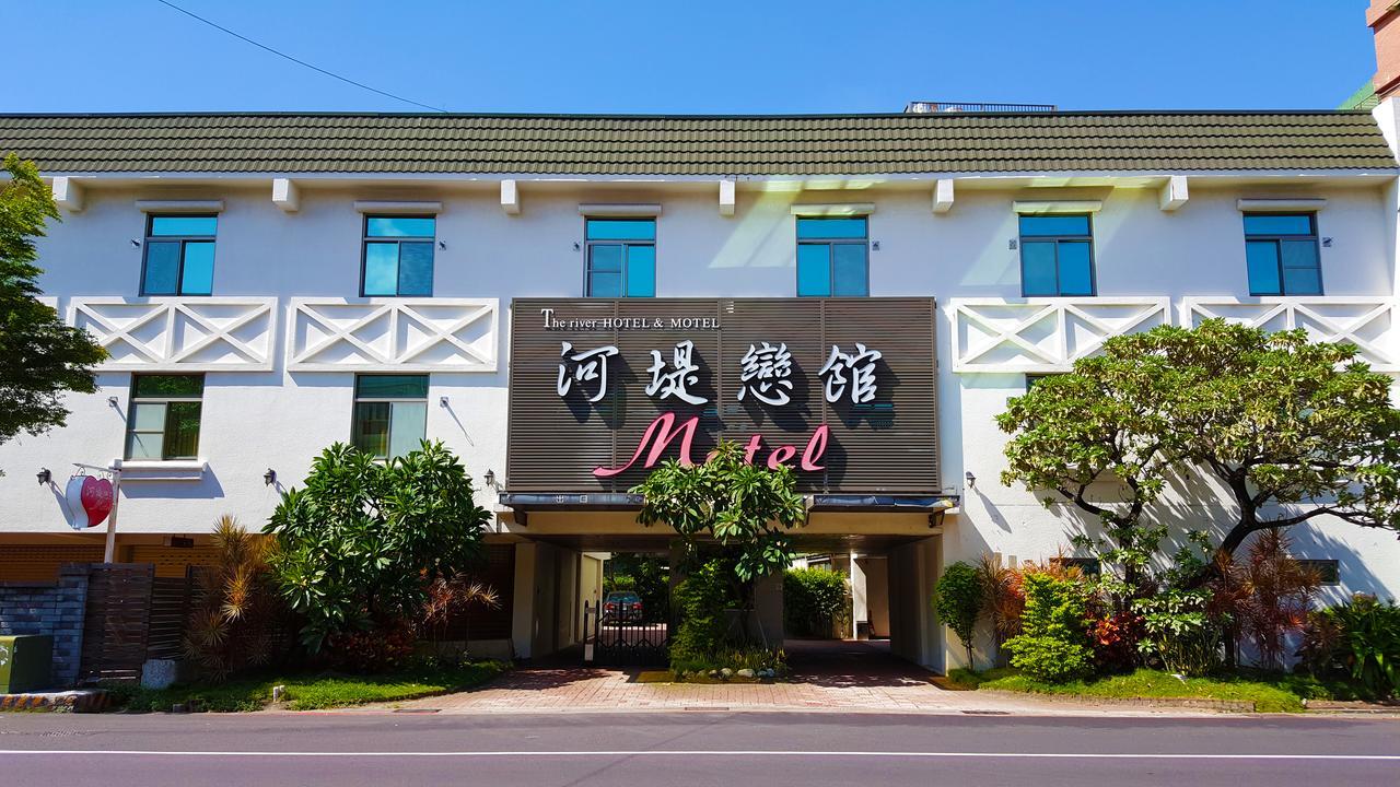 The Riverside Hotel&Motel Kaohsiung Buitenkant foto